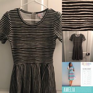 LuLaRoe XS Amelia - Black and Cream